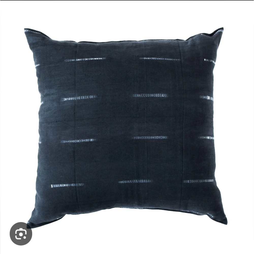 Banana Republic Shibori Cotton Pillow Cover In Black Size 20"X20"